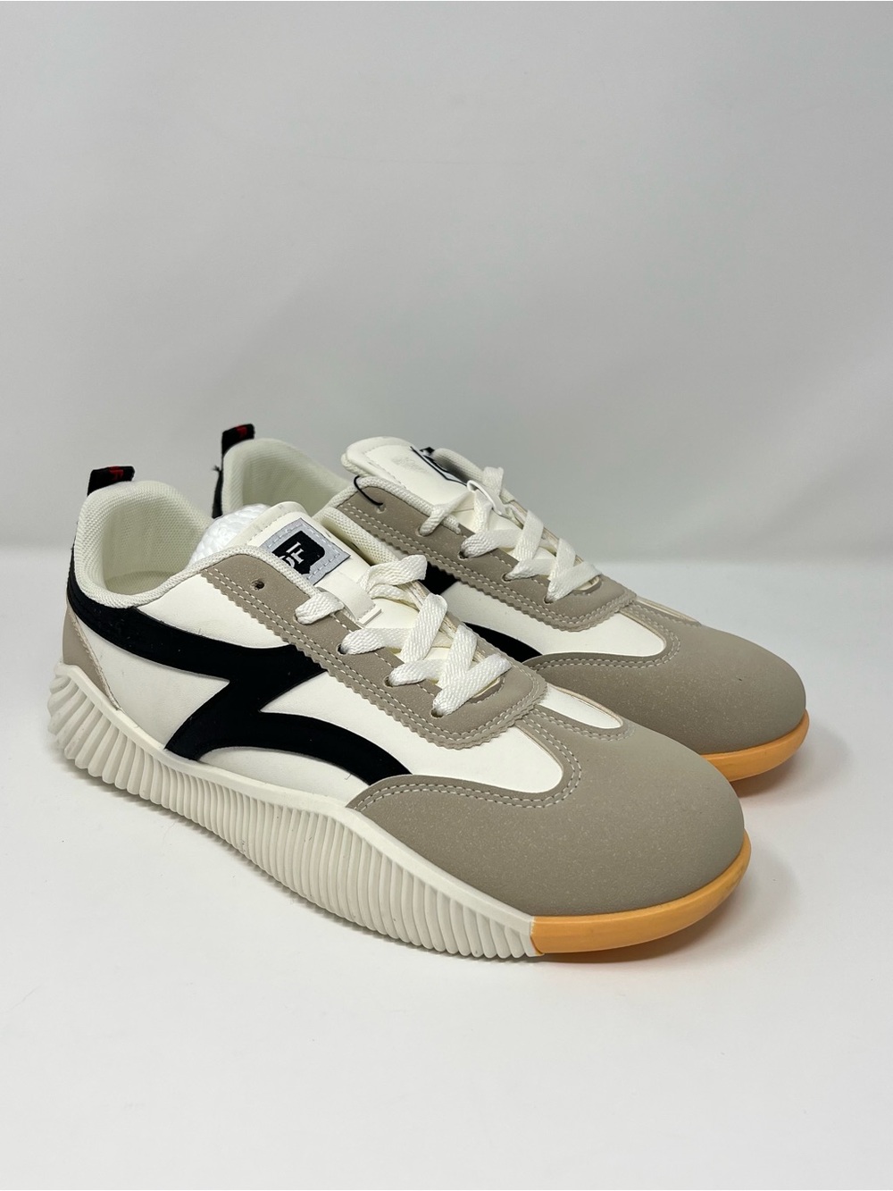 De Florance DF Cloudea Vintage Sneakers Beige Black Women’s 10.5 NIB